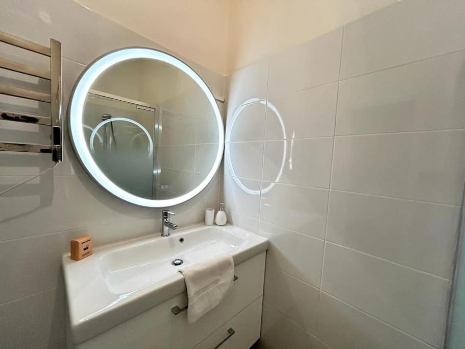 Apartment Forum Flower Spacieux T2 Au Coeur De La Reims