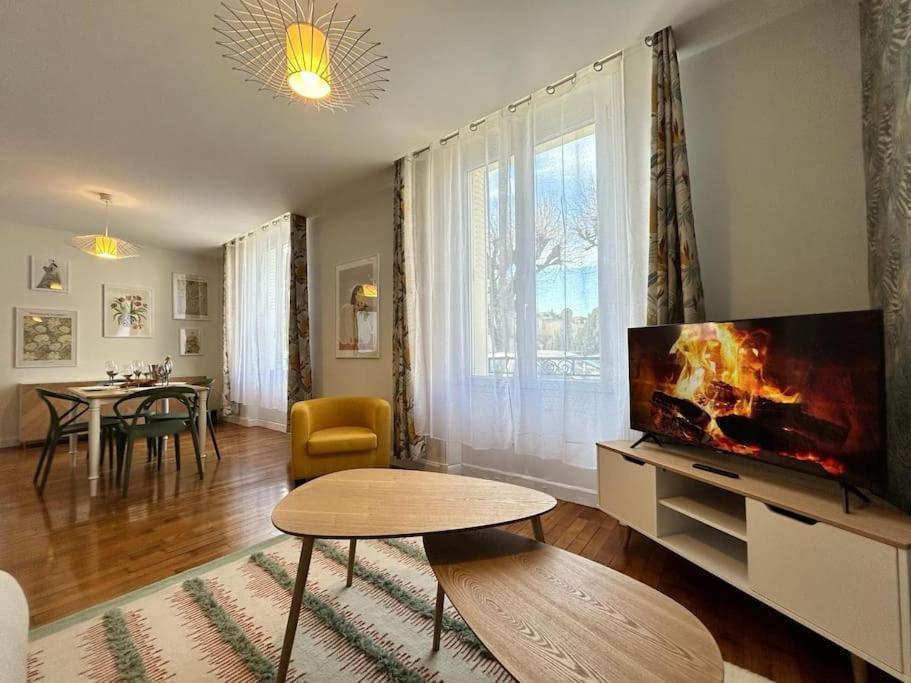 Apartment Forum Flower Spacieux T2 Au Coeur De La Reims